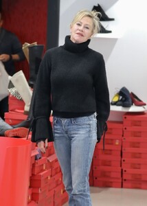 melanie-griffith-out-shopping-for-shoe-in-beverly-hills-03-32-2023-0.jpg