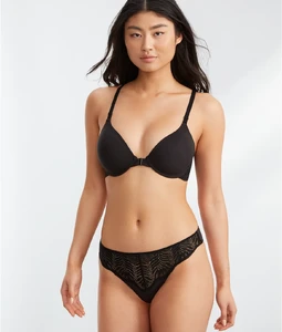 nat771309_black_03Mar23_1.webp