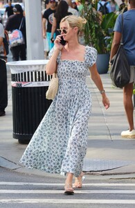 nicky-hilton-out-and-about-in-new-york-07-30-2023-0.jpg