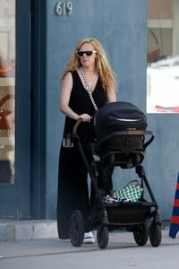 rumer-willis-shopping-at-clare-v-in-west-hollywood-08-15-2023-4.jpg