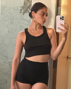 shaninamshaik_366976292_219400574050425_5242522746499067040_n.jpg