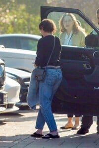 shannen-doherty-and-her-mother-out-for-dinner-in-malibu-07-25-2023-4.jpg