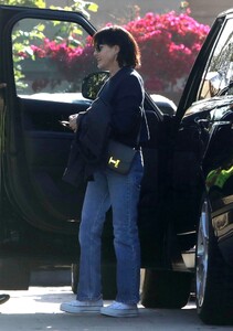 shannen-doherty-out-for-dinner-with-her-mom-at-zoho-restaurant-in-malibu-06-22-2023-3.jpg
