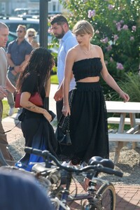 taylor-swift-zoe-kravitz-lana-del-rey-cara-delevingne-rainey-qualley-and-amdie-macdowell-arrives-at-margaret-qualley-and-jack-antonoff-s-pre-wedding-rehearsal-dinner-party-in-new-jersey-08-19-2023-2.jpg