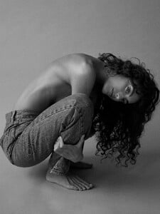 venessa-moe-20238025-1.thumb.jpg.0f62a9daec964ba454cc171ce7146efb.jpg