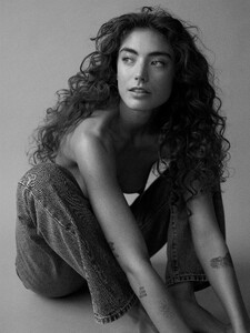 venessa-moe-20238053-1.thumb.jpg.ee0e0ed620a0605a11f8dbf894f76bad.jpg