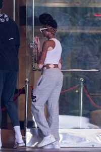 winnie-harlow-and-kyle-kuzma-on-a-date-night-in-calabasas-07-31-2023-5.jpg