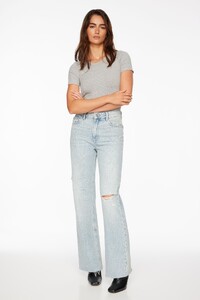 100085725_3C0_alt2_1920x2880.jpg