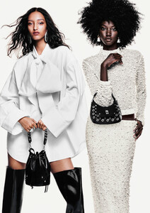 1008-Fall20brand-A4-Campaign-Portrait-Image-300ppi-14.thumb.jpg.8d71ecdd0d0f5bc4880a5116761e6f6f.jpg
