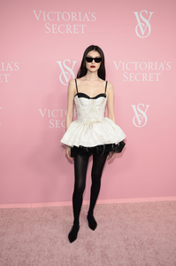 1338009868_VictoriasSecretCelebratesTheTour2317.png