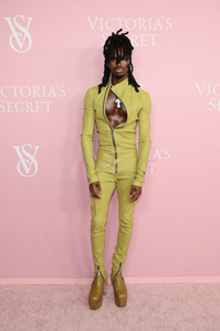 Victoria's Secret Celebrates The Tour '23 [13].png