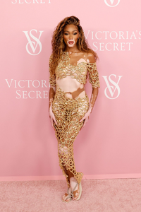 Victoria's Secret Celebrates The Tour '23 [37].png