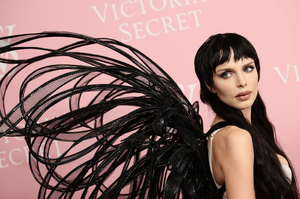 1524364955_VictoriasSecretCelebratesTheTour23137.png