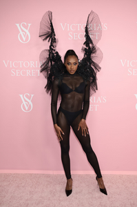 1791865109_VictoriasSecretCelebratesTheTour2374.png