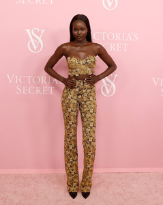 Victoria's Secret Celebrates The Tour '23 [21].png