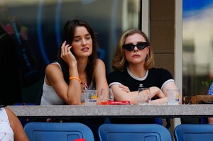 378801774_chloe-7.jpg