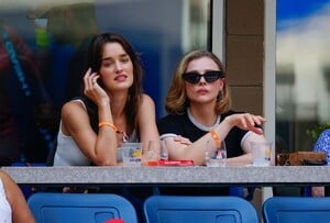 378801800_chloe-9.jpg