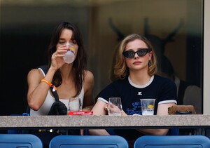 378802035_chloe-24.jpg