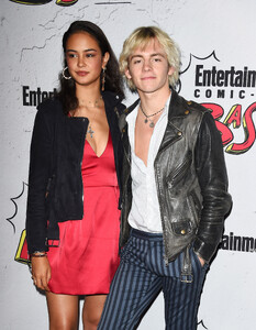 47495850_picturepub-courtney-eaton-004.jpg