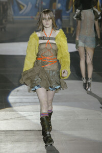 480246912_JustCavalli2003WomenRTW26.thumb.jpg.5a1be9e5d52200c1f1a7fe863b56c237.jpg
