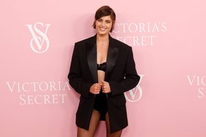 Victoria's Secret Celebrates The Tour '23 [18].png