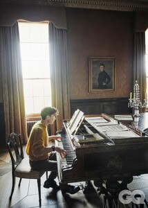 Cillian Murphy piano.jpg