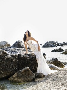Abiti-da-sposa-Alessandro-Angelozzi-Atelier-sposa-Roma-Milano-Pesca-25.jpg