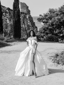Abiti-da-sposa-Alessandro-Angelozzi-collezione-sposa-2024-1-35.jpg