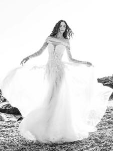 Abiti-da-sposa-Alessandro-Angelozzi-collezione-sposa-2024-1-53.jpg