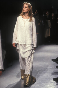 AnnDemeulemeester1994WomenRTW80.thumb.jpg.38103830c328cc0a9fa993ce67e618d7.jpg