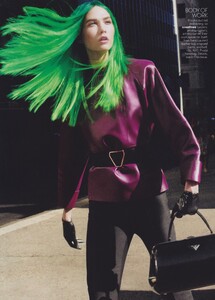 Brilliant_Sims_US_Vogue_September_2012_02.thumb.jpg.5d894822e5d8b50b12cef6353fd8d121.jpg