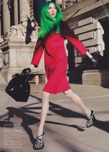 Brilliant_Sims_US_Vogue_September_2012_05.thumb.jpg.f014dcdaebaeb37756c5984fbd5939ce.jpg