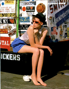 California_Watson_Vogue_Italia_April_02_1985_04.thumb.png.4b3d45066e5638bf9f521b217100e998.png