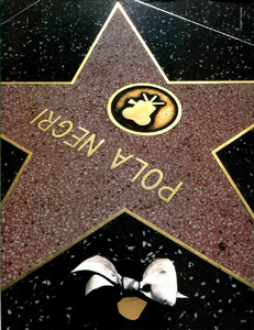 California_Watson_Vogue_Italia_April_02_1985_06.thumb.png.6a5027e143bf6d9d0ddded09a1ebefe4.png
