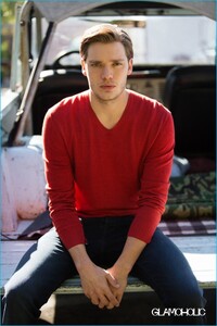 Dominic-Sherwood-2016-Photo-Shoot-Glamoholic-004.jpg