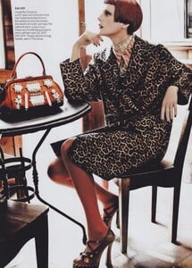 Dorado_Testino_US_Vogue_September_2012_14.thumb.jpg.3fd206e47d29013b7262cd6c3fd99486.jpg
