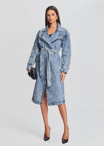 Ecommerce_Crop-23-09-21_DAKOTAJACKET-ALANI_1907_ECOMM.jpeg