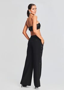 Ecommerce_Crop-230815_SET2_MIATOP-NATALBLAZER-NADINEPANT_1506_ECOMM_5dda11be-ca8f-4790-b51f-4c581d4ab798.jpeg