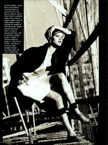 Elgort_Vogue_Italia_April_02_1985_03.thumb.png.219970096fd1b2fa1ecebdf74ee1ba46.png