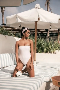 GLEN-KROHN-INTERNATIONAL-FASHION-SWIM-PHOTOGRAPHER-BALI-MGS-Campaign_Nathalya-Cabral-005.thumb.jpg.40e6265a3e1847d2303a8b0f27b37e88.jpg