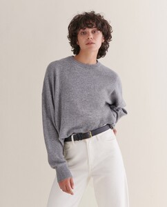 GREY_CASHMERE_SWEATSHIRT_1_bf35b8e0-449a-48b0-a273-b49a8d2bc3a5.thumb.jpg.247245e7694a6b9fcc8ea46c38e32fd3.jpg