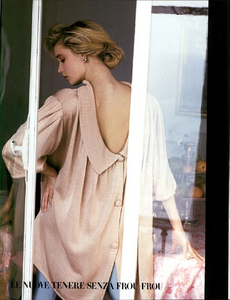 Grignaschi_Vogue_Italia_April_02_1985_07.thumb.png.38cad5fe8c72fcfe3c4805eab8a3cdce.png