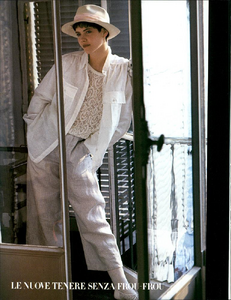 Grignaschi_Vogue_Italia_April_02_1985_11.thumb.png.d55af91de56c538bb7e14f1c7501898b.png