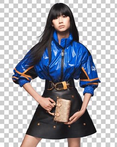 HoYeon-Jung-Louis-Vuitton-Pre-Fall-2023-Campaign.thumb.jpg.c44b70861a49ce315c26ff96e9553b3f.jpg