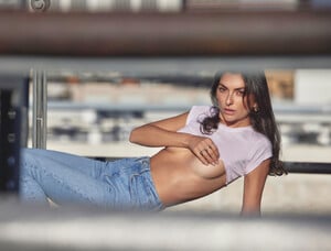 ISSUE_26_Camille_Mari_e.thumb.jpg.0d67312ace3bb3caf0cdee08b48f94d3.jpg