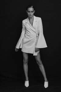 Josephine-Broome-x-Brian-Rolfe-22.thumb.jpg.f7dbcd1eb3012de4677e69cdc97c0372.jpg