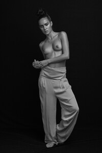 Josephine-Broome-x-Brian-Rolfe-23.thumb.jpg.61d7a2991f0fce1b6beaf1869881f521.jpg