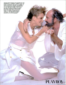 King_Vogue_Italia_April_02_1985_03.thumb.png.5c333ac86e9573d1d37d2f78a3f5d20c.png
