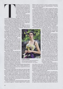 Lindbergh_US_Vogue_September_2012_03.thumb.jpg.06261f0487ec1f7245e8cc55ae4509f1.jpg
