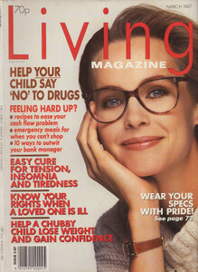 LivingUK0387_001.thumb.jpg.abeaec94f4443b03e13ed28b910c1208.jpg